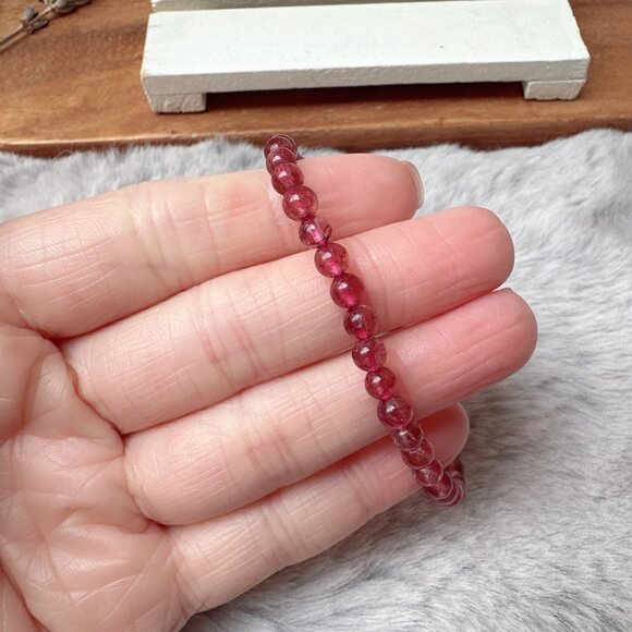 4mm Mini Strawberry Quartz Beads Stretch Bracelet - Picture 5 of 5